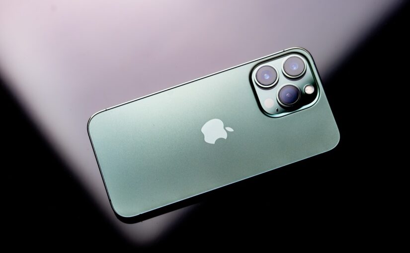 Les meilleures offres du smartphone iPhone 13 : où les trouver ?